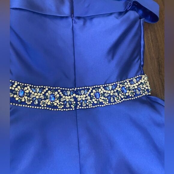 The Secret Dress Off the Shoulders Elegant Blue Formal Prom Dress - Picture 12 of 16